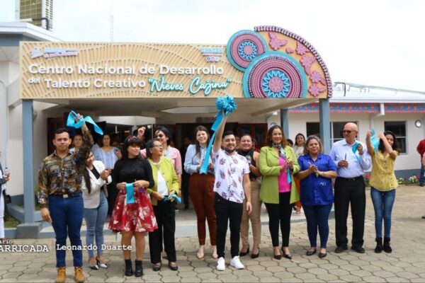 Nuevo centro desarrolla talento creativo de nicaragüenses