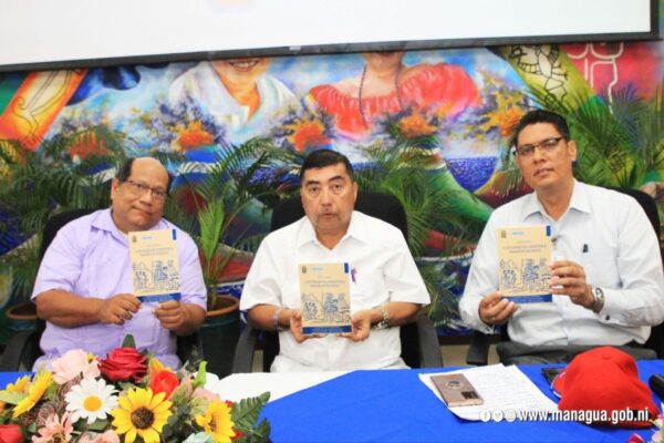 Docentes y estudiantes conmemoran 500 años de resistencia indígena en Nicaragua