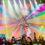 Camilo contagia de energía al público nicaragüense