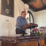 Historiador Jorge Eduardo Arellano presentó su nuevo libro «León de Nicaragua y su vida cotidiana en el siglo XVI