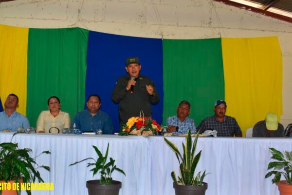 Ejército se reune con productores ganaderos y acopladores de leche