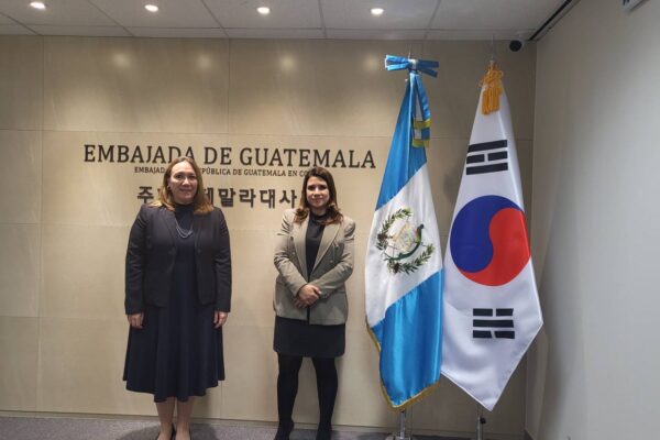 Encargada de Negocios en Corea sostuvo un fraterno encuentro con la Embajadora de Guatemala en Corea