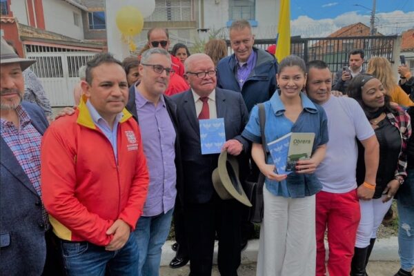 Presentan libro «El Canto Errante y otros Poemas» de Rubén Darío, en Colombia
