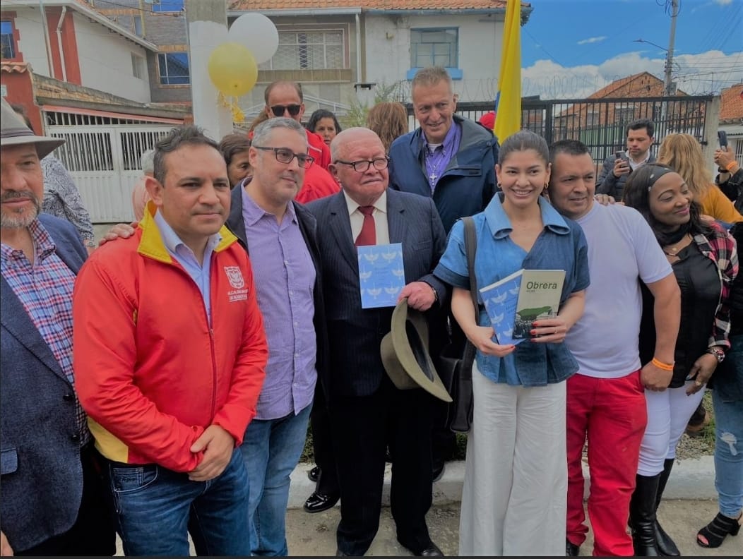 Presentan libro «El Canto Errante y otros Poemas» de Rubén Darío, en Colombia