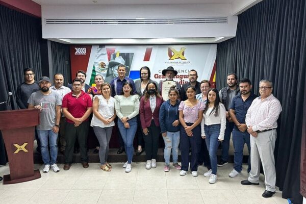 Nicaragua celebra encuentro en honor al General Sandino en la Universidad de Xalapa