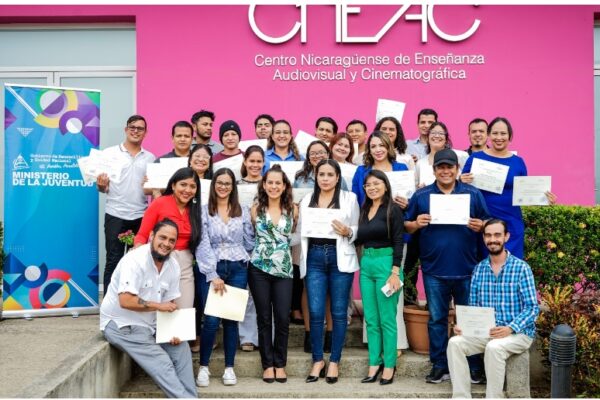 CNEAC entrega certificados a protagonistas que participaron de taller cinematográfico