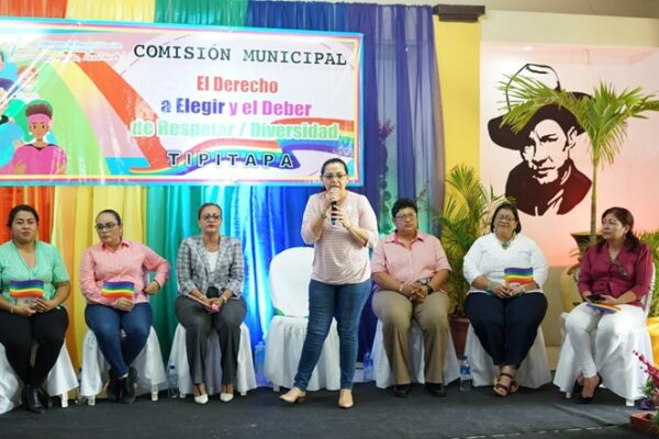 Familias de Tipitapa y San Francisco Libre conocen a detalle cartilla “Diversidad Digna”