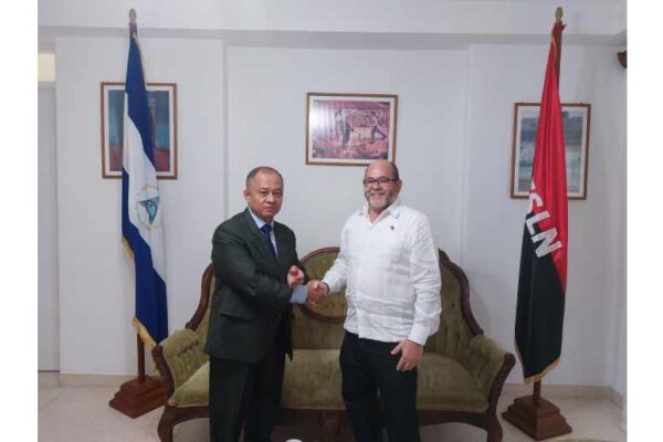 Embajada de Nicaragua recibe visita del Embajador del Reino de Cambodia, en La Habana