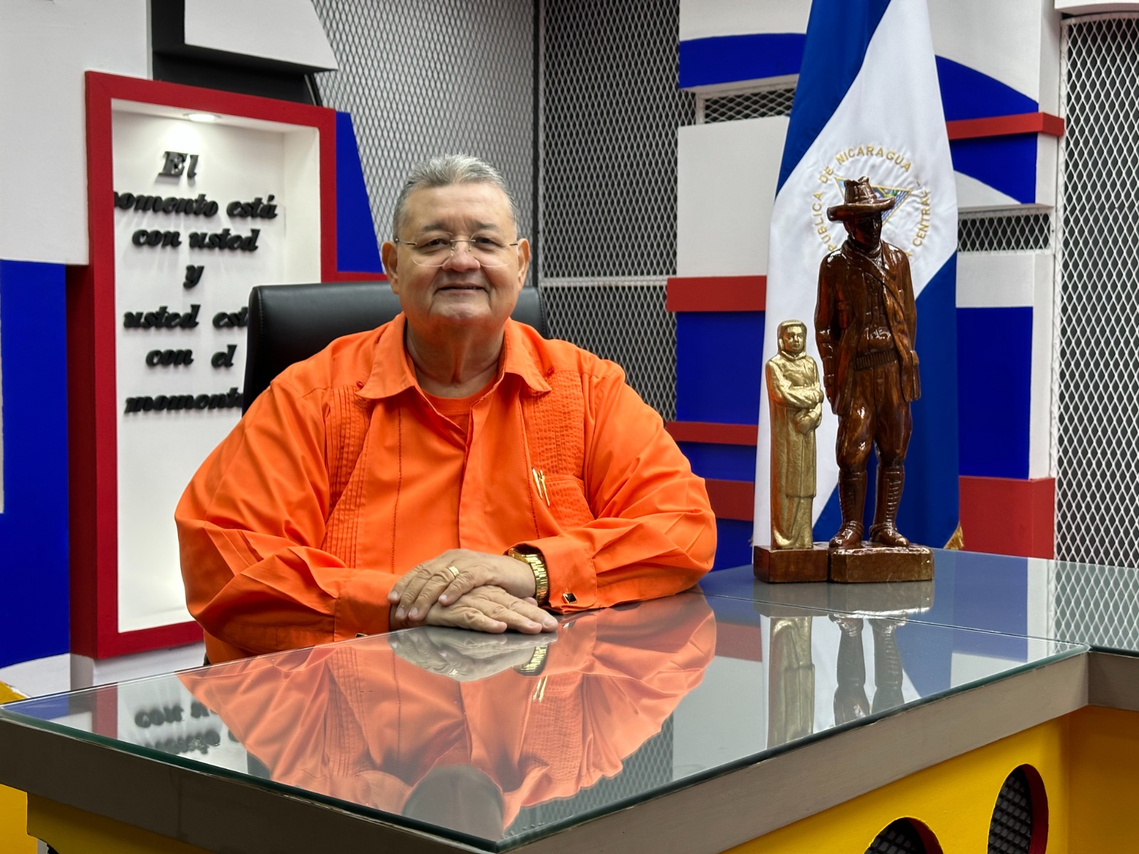 Moisés Absalón Pastora: Sal para la babosa o el baboso