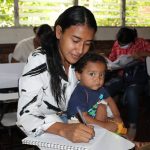 Madres estudiantiles de la UNA comparten su experiencia universitaria