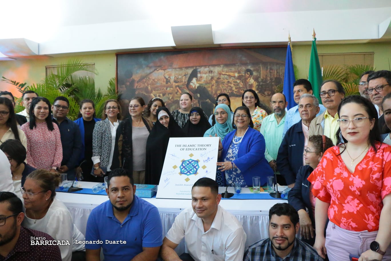 Jamileh Alamolhoda presenta su reciente libro “Filosofía de la Educación” en Cancillería de la República de Nicaragua