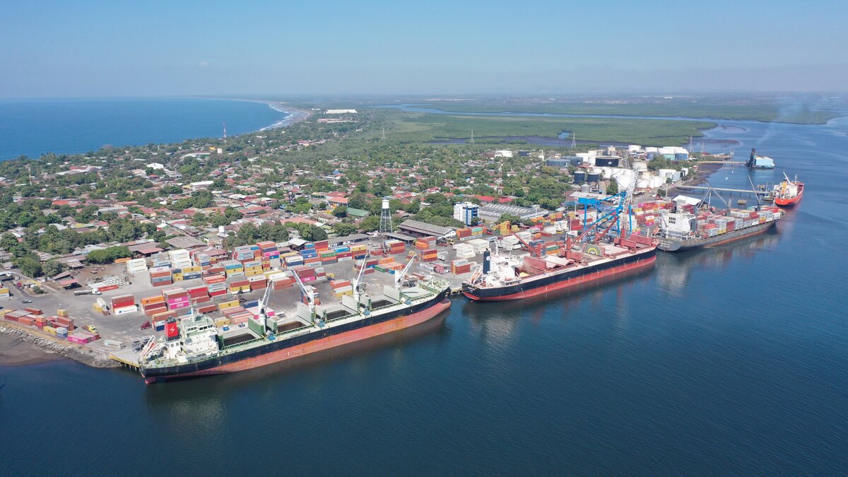 Se mantiene buen flujo comercial en puertos nicaragüenses