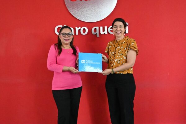 Aldeas Infantiles SOS reconoce a Claro Nicaragua como empresa socialmente responsable por su apoyo a niñas, niños y jóvenes