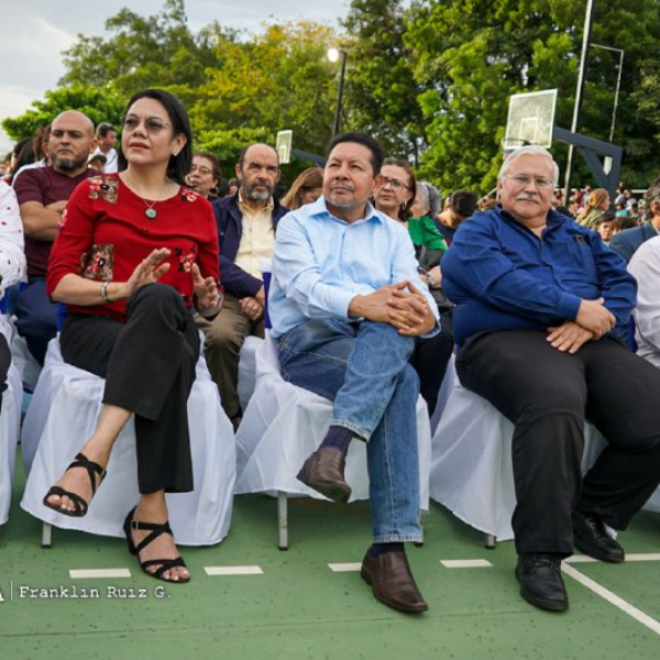 Foto de Toma de posesión de autoridades de la Universidad Casimiro Sotelo