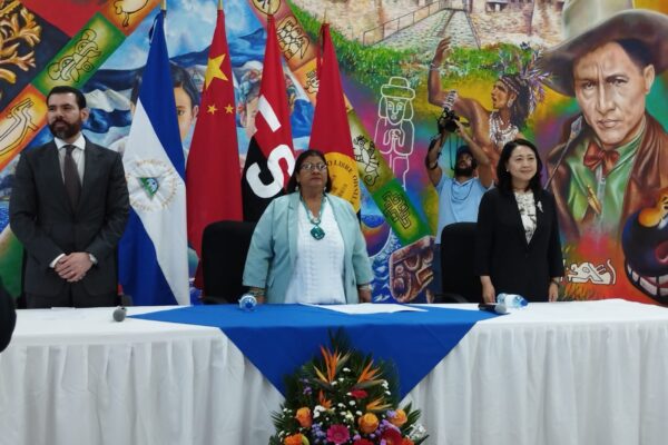Nicaragua Fortalece Cooperación Educativa con China: Programa de Enseñanza de Chino Mandarín en Escuelas Superiores
