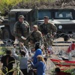 Agentes mexicanos hallan 415 migrantes en el estado de Sonora