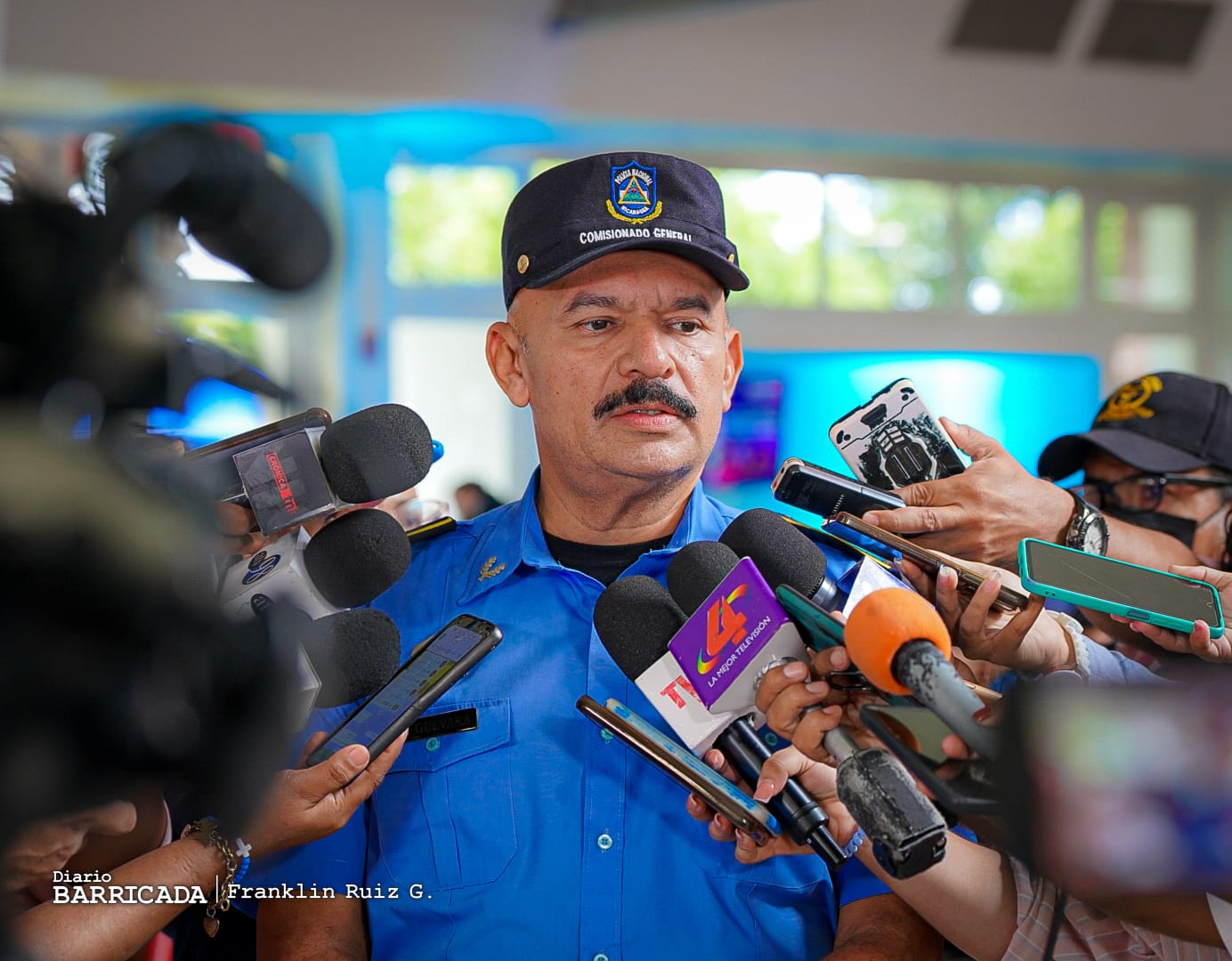 Policía Nacional culmina con éxito la I Promoción de Bachilleres del Instituto de Secundaria en Línea Georgino Andrade 2023