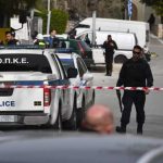 No soportó que lo despidieran y mató a tiros a la dueña y dos más en Grecia