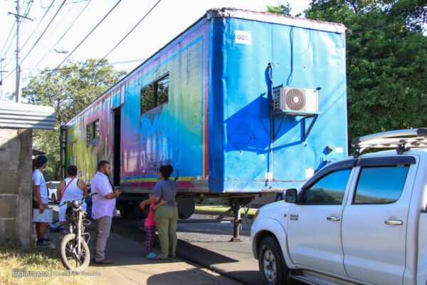 Familias del Barrio Batahola Sur reciben atención gratuita y de calidad