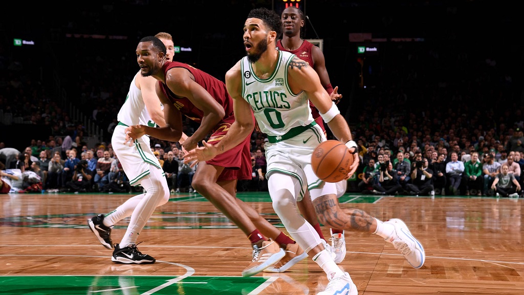 Cavaliers buscan frenar a Celtics en NBA