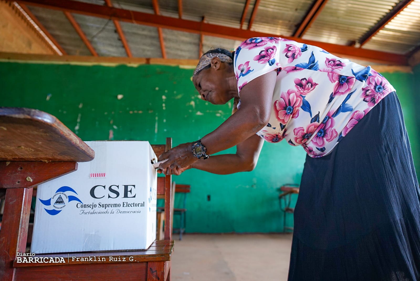 Familias de la Costa Caribe ejercen su derecho al voto en las Elecciones Victoriosas 2024