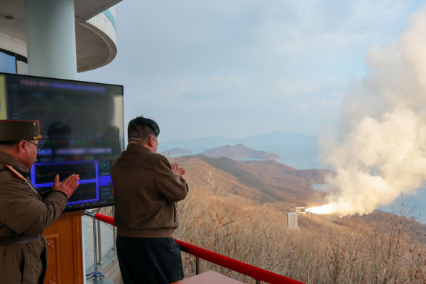 Corea del Norte avanza con un misil hipersónico diseñado para atacar bases de EE.UU.