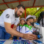 Estudiantes aprenden sobre el Cuido del Agua en el Proyecto Escuelas Flotantes
