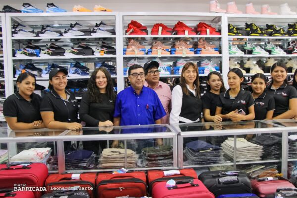 Autoridades de la Alcaldía de Managua Visitan el Mercado Oriental para Conocer sus Necesidades y Promociones