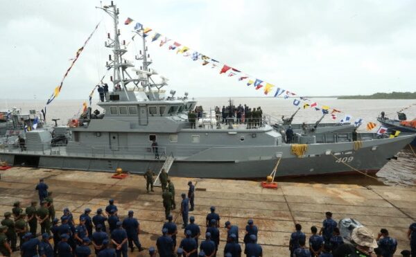 Ejercicio de tiro con armas de infantería en Bluefields