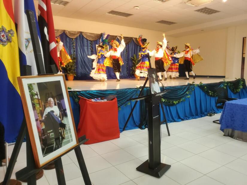 Rinden homenaje al maestro Guillermo Rothschuh Tablada en Juigalpa