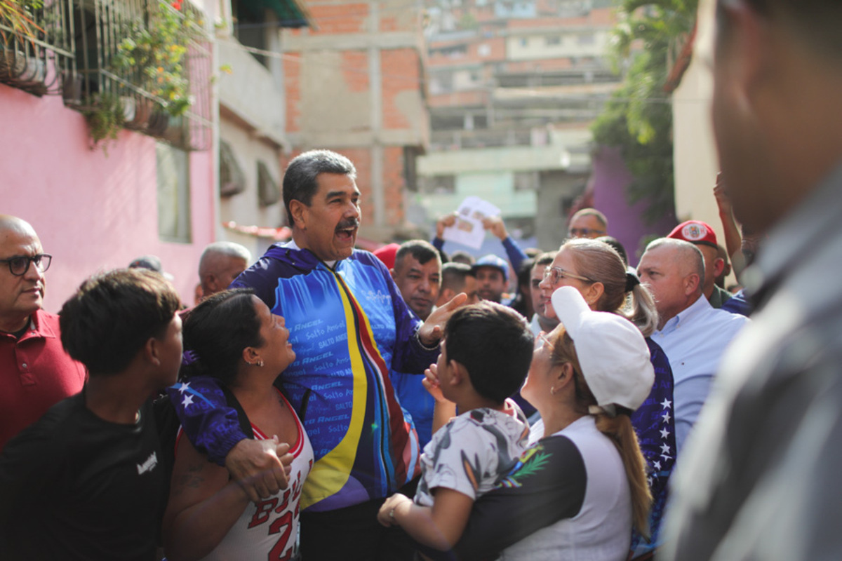 Presidente de Venezuela Condena Comentarios Racistas de la Oposición