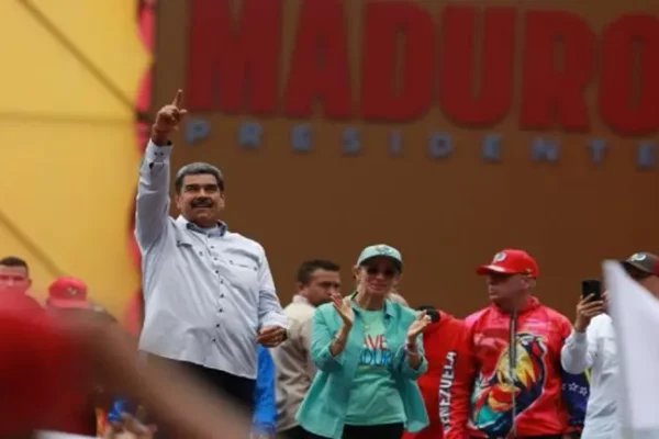 Gran Polo Patriótico inicia movilización de cierre de campaña presidencial de Nicolás Maduro