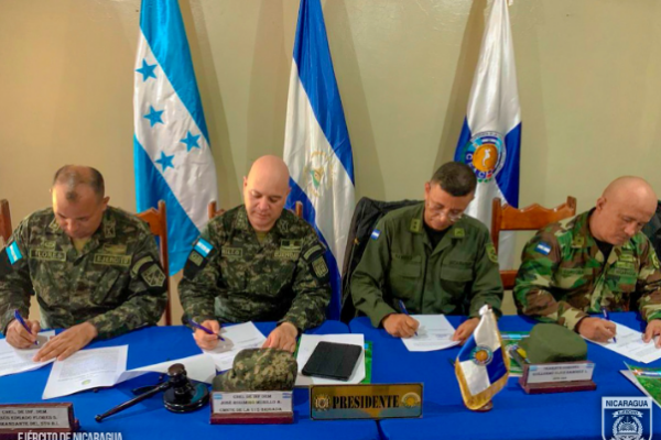 Ejército de Nicaragua realiza la XXXIII Reunión de Comandantes de Unidades Militares Fronterizas en Mocorón, República de Honduras