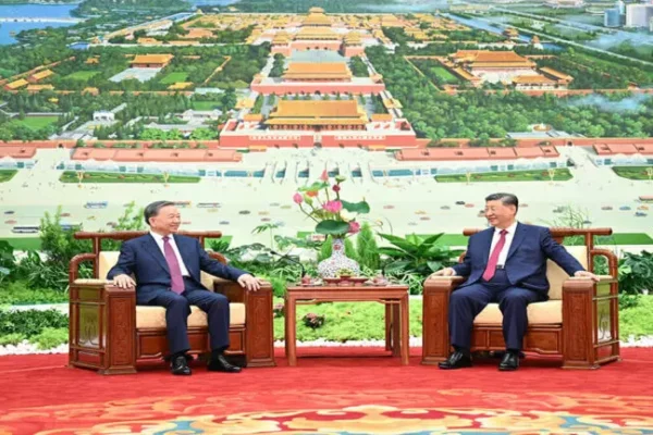 Xi Jinping subraya que «Vietnam siempre será prioritario para China»