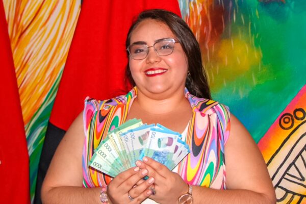 Anuncian pago de salarios para servidores públicos