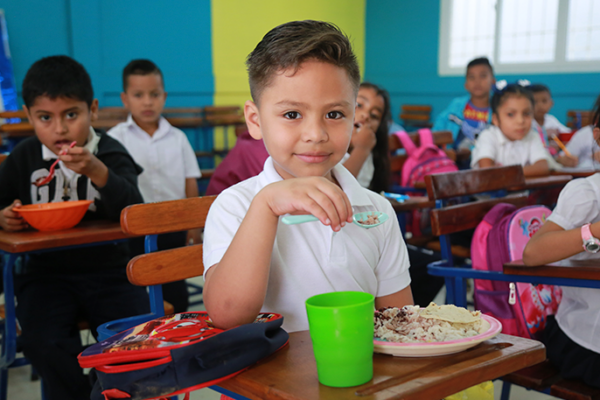 Gobierno de Nicaragua garantiza la tercera y última distribución de la Merienda Escolar del año