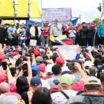 Maduro llama a Gobiernos del mundo «a no meter sus narices en Venezuela»