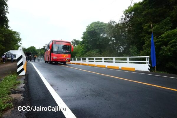 Nueva carretera Pájaro Negro-El Almendro fortalece desarrollo de Río San Juan