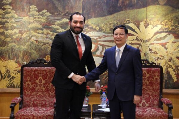 Delegación Nicaragüense, desarolla encuentro entre la Cámara de Comercio e Industria de Vietnam