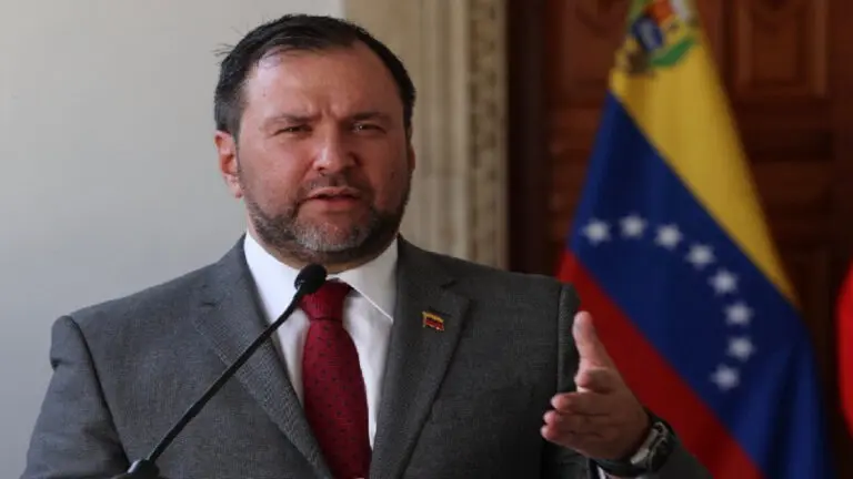 Canciller venezolano denuncia plan golpista anunciado por secretario de Estado de EE.UU.