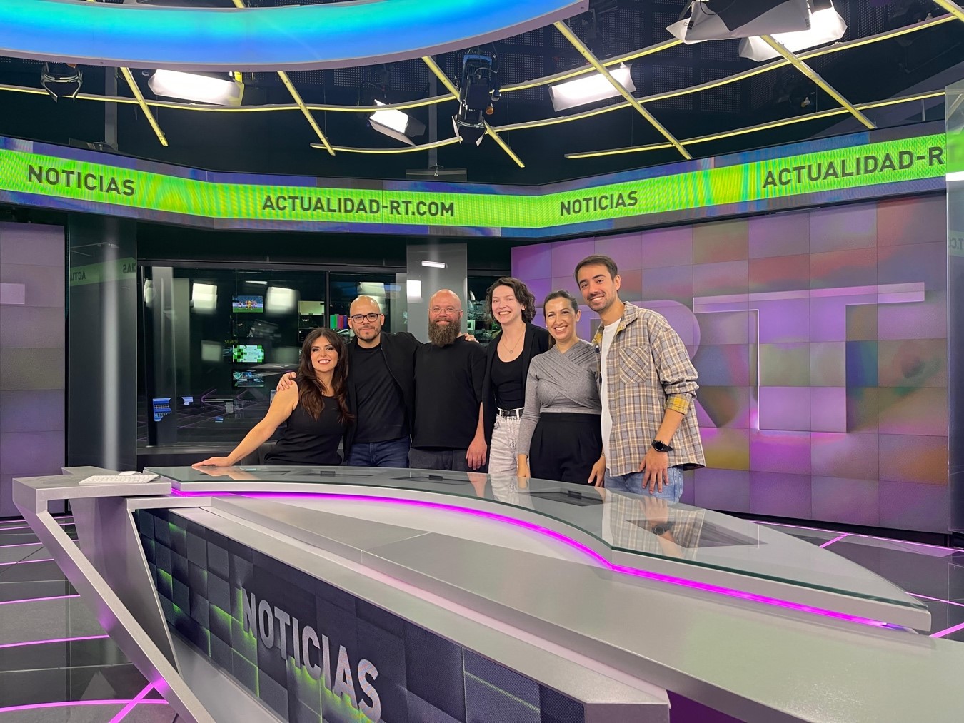 El Compañero Daniel Edmundo Ortega Murillo Visita a los Hermanos de RT en Español