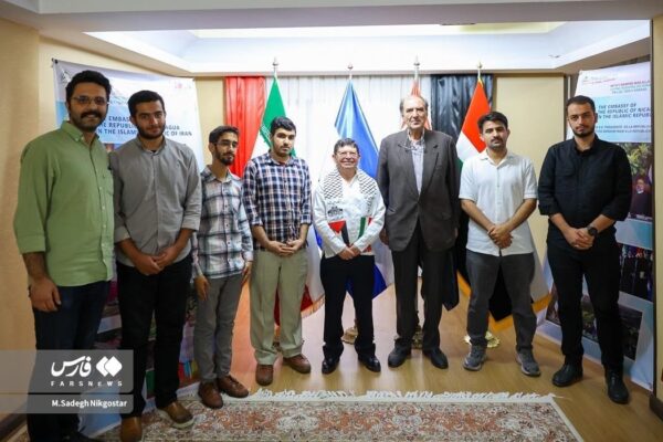 La Embajada de Nicaragua en Irán recibe a Estudiantes Universitarios en una Visita Cultural