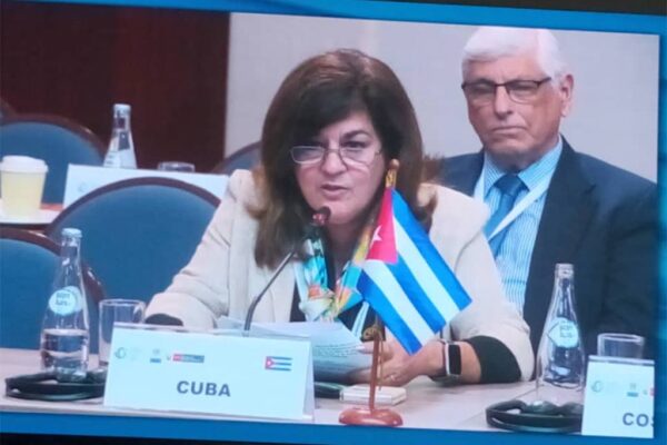 Cuba propugna cooperación y rechaza medidas coercitivas en cita Cepal