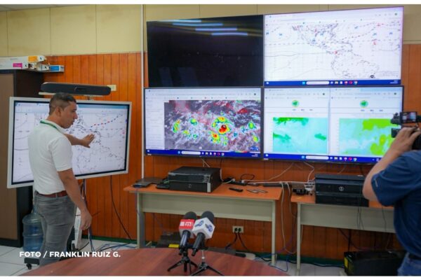 INETER pronostica lluvias y aumento en el oleaje por ingreso de la onda tropical 30
