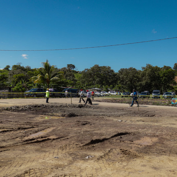 Foto de Galería Fotográfica del inicio de la construcción del puente Mulukuku en la Región Autónoma de la Costa Caribe Norte