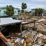 Milton Causa Devastación en EE.UU. y se Degrada a Categoría 1