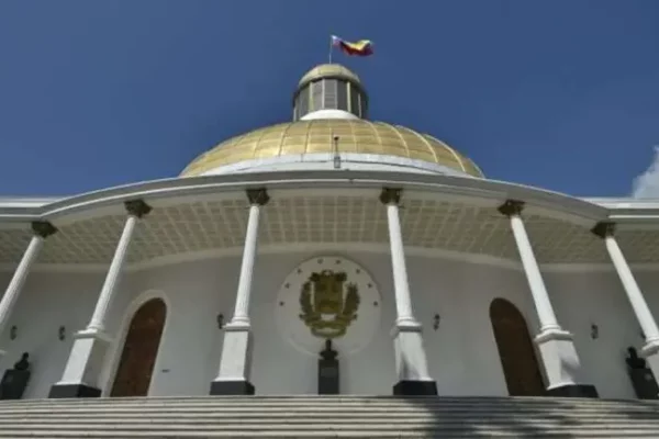 Venezuela convoca al Foro Parlamentario Mundial Antifascista