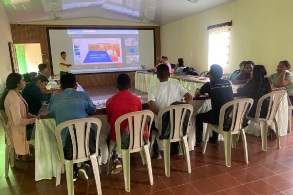 Cooperativas Impulsan Estrategias Innovadoras para Expandir sus Mercados