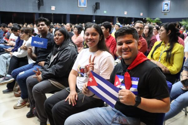 Juventud Universitaria con Fidel: Un Homenaje a su Legado