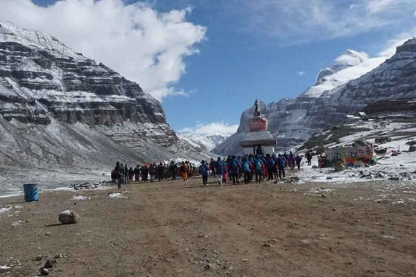 India y China continúan pasos para estabilizar nexos